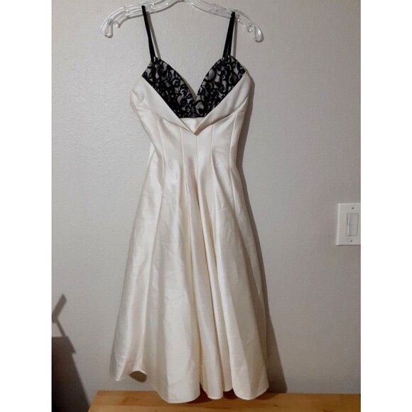 Dresses.com by Odette Christiane Happy Go Lovely Ivory Cocktail Dress Size 2 - Picture 3 of 10